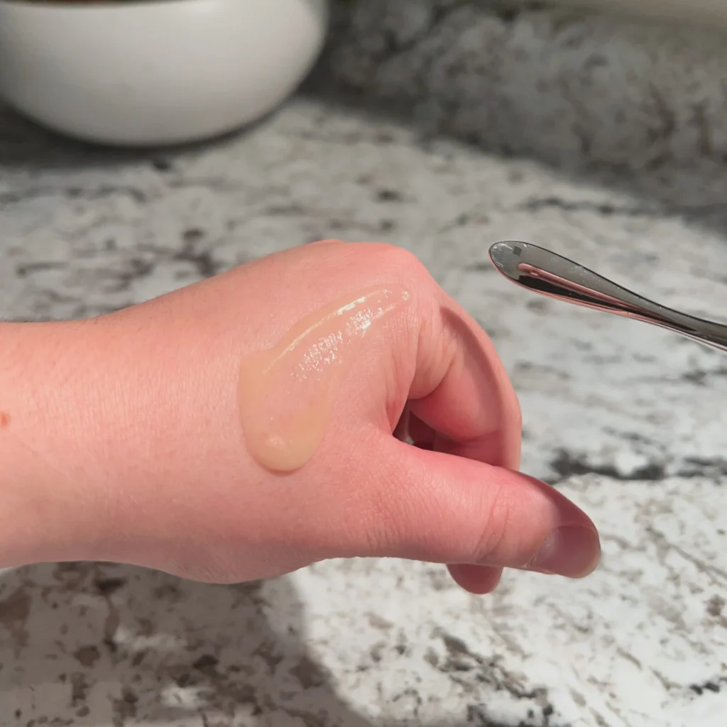 Seaweed-Body-Gel-on hand-2048x2048jpg - Seaflora Skincare Seaweed Body Gel in use as it will help to gain healthy skin.