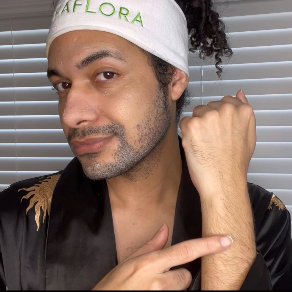 Curly-Boy-Chuck-Seaflora-Masque - Seaflora Skincare Curly Boy Chuck loves Seaflora Skincare